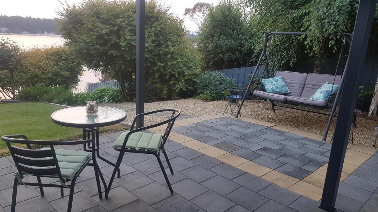 Lewi Waters Bed & Breakfast Lewisham Bagian luar foto