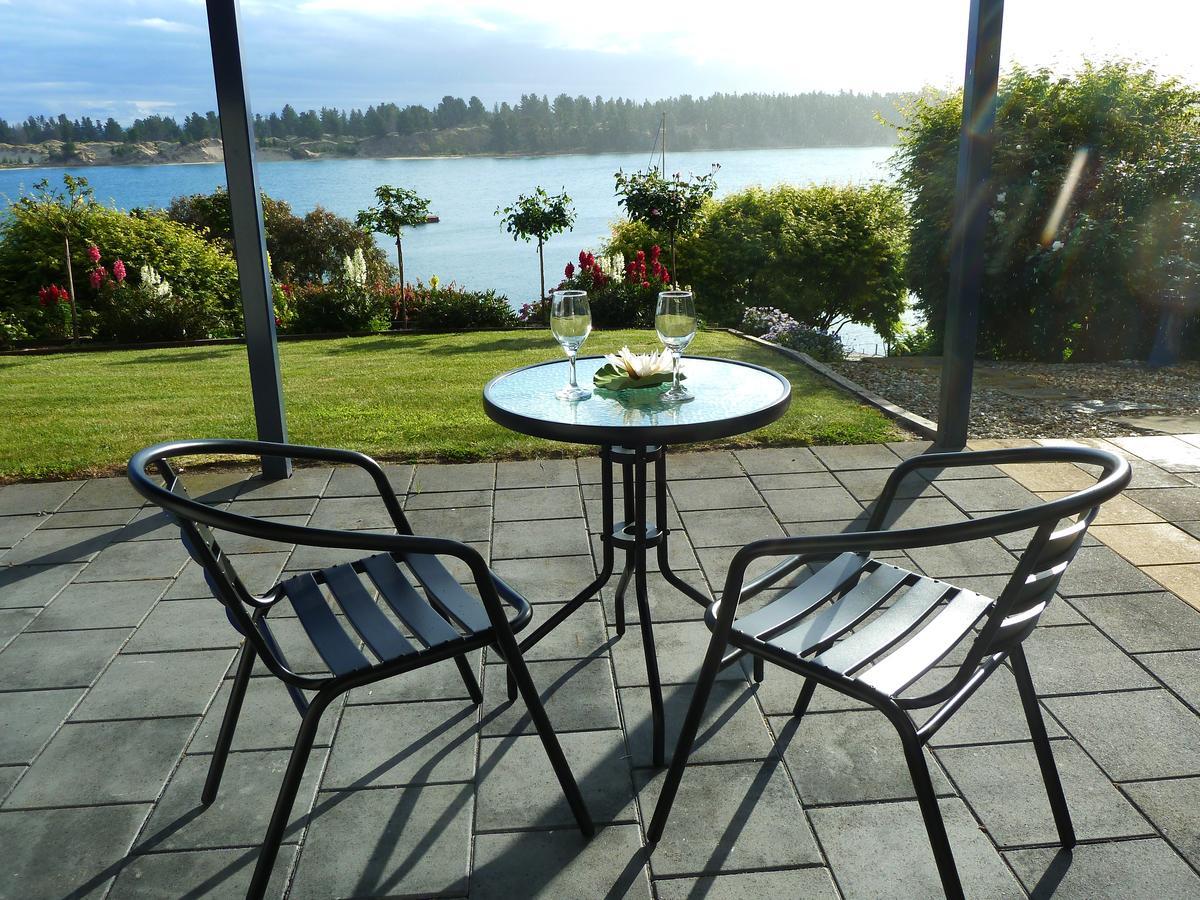 Lewi Waters Bed & Breakfast Lewisham Bagian luar foto